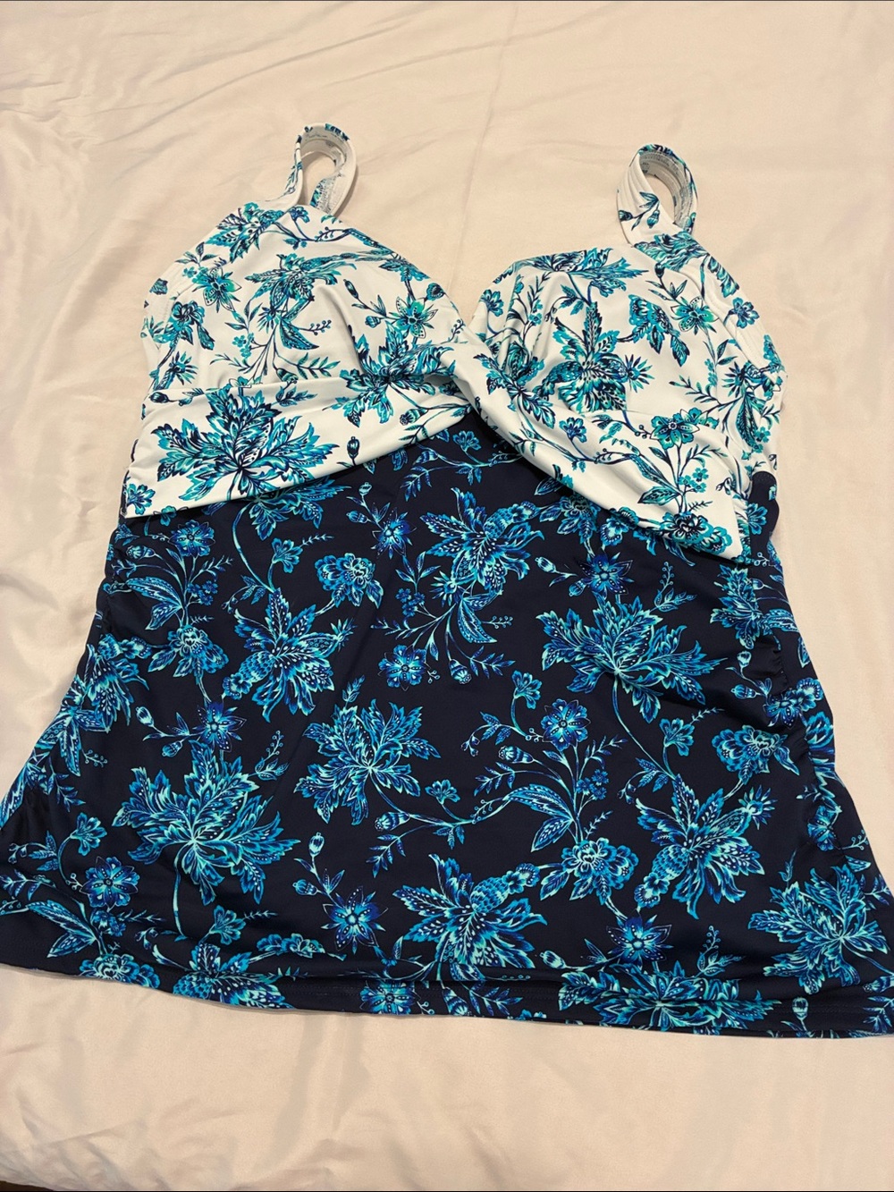 Lands’ End Tankini Top – Blue Floral Print (Size 8)